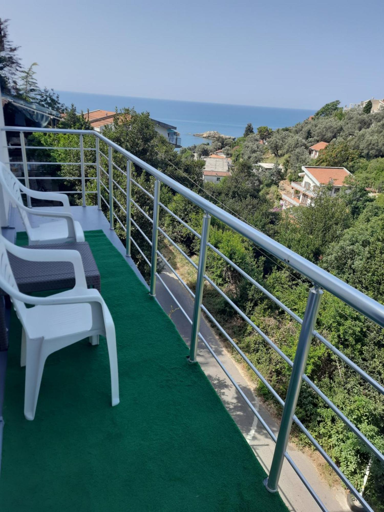Nino Lux * Ulcinj