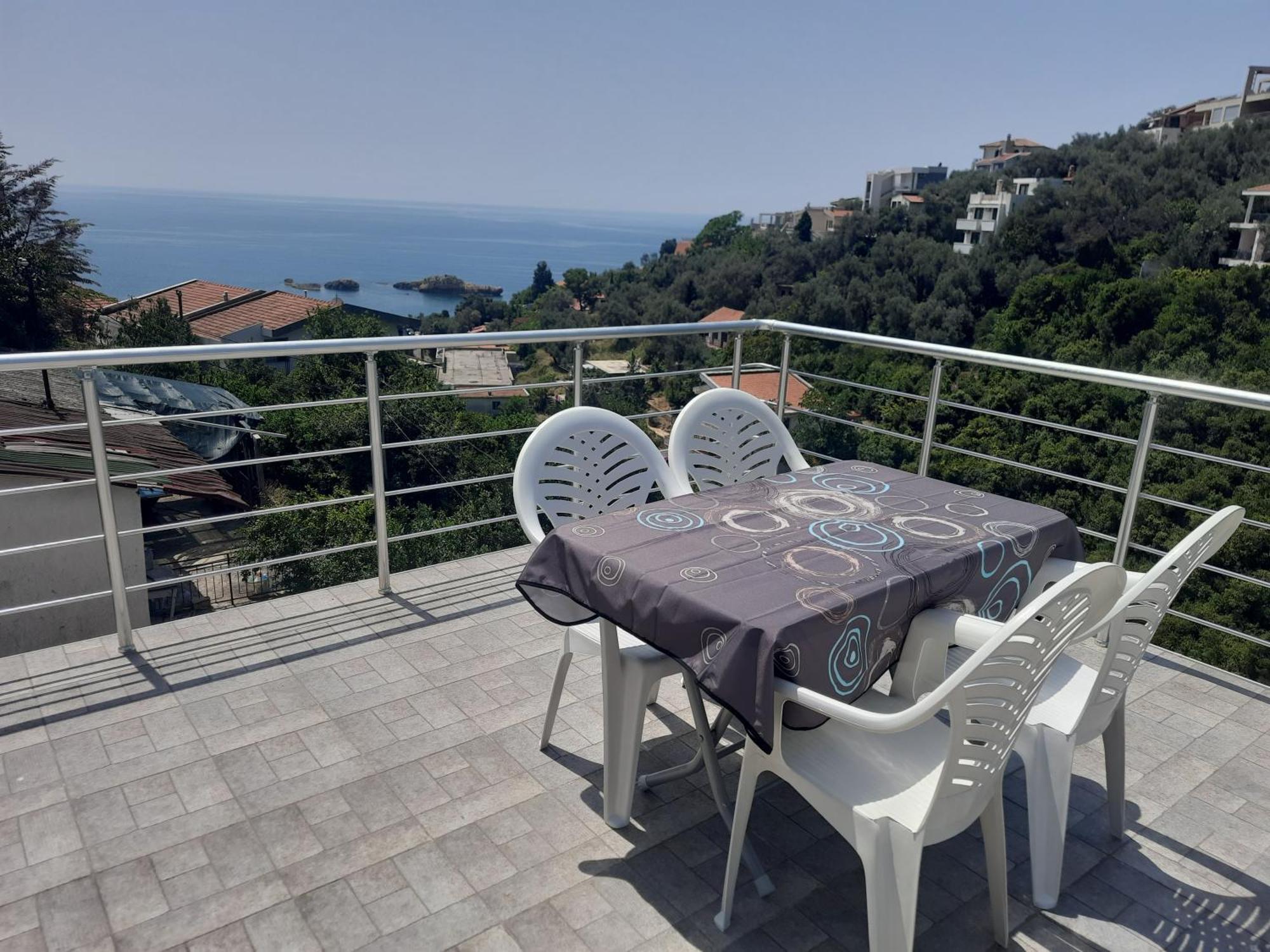 Nino Lux Apartment