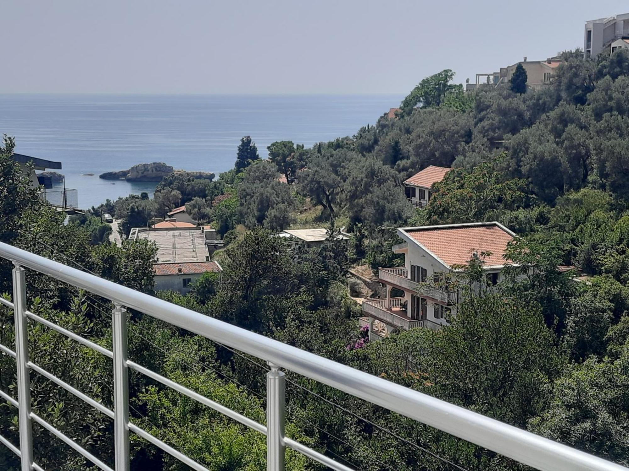 Nino Lux * Ulcinj
