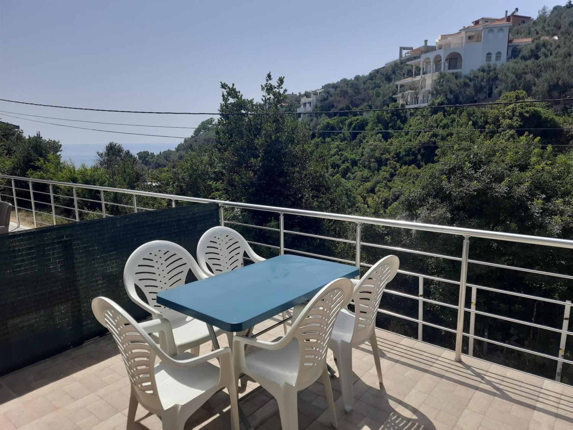 Nino Lux * Ulcinj